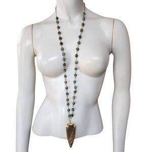 Chert Arrowhead & Round African Turquoise Beads Necklace